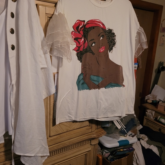 Top - Picture 2 of 2